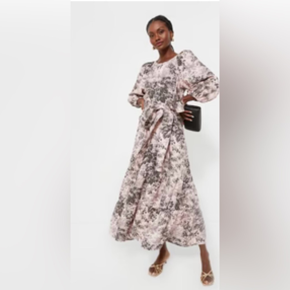 Pressed Powder
Toile Lyles Dress
Lilac Pink Toile /
L